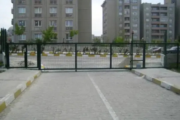 Çit Kapılar ve Bariyerler