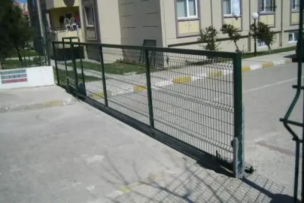 Çit Kapılar ve Bariyerler